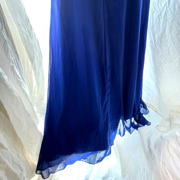 Gorgeous Blue Goddess Dress NWT - Picture 8 of 14